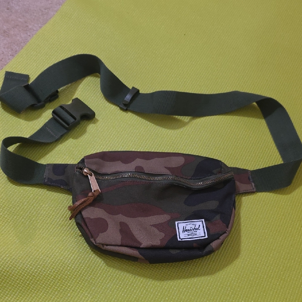 Herschel Supply Co. Belt Bag Green Army Fatigue